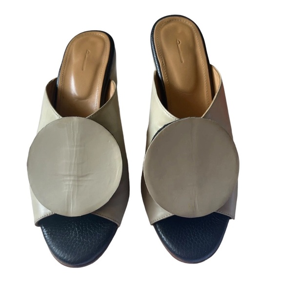 Elegant Beige and Black Women's Mules - Picture 2 of 12